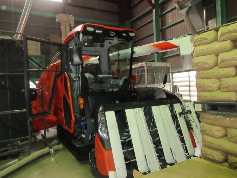 コンバイン6条刈