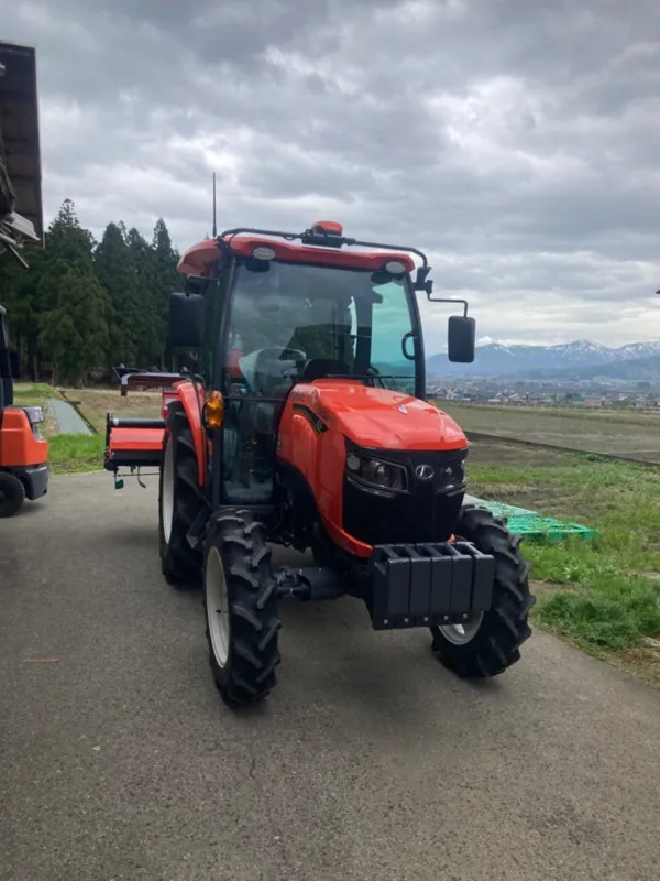 トラクター54馬力